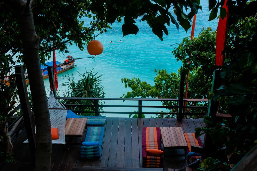 Serendipity Beach Resort Koh Lipe Bagian luar foto