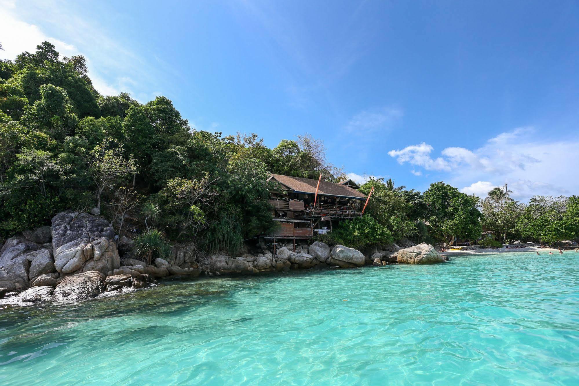 Serendipity Beach Resort Koh Lipe Bagian luar foto